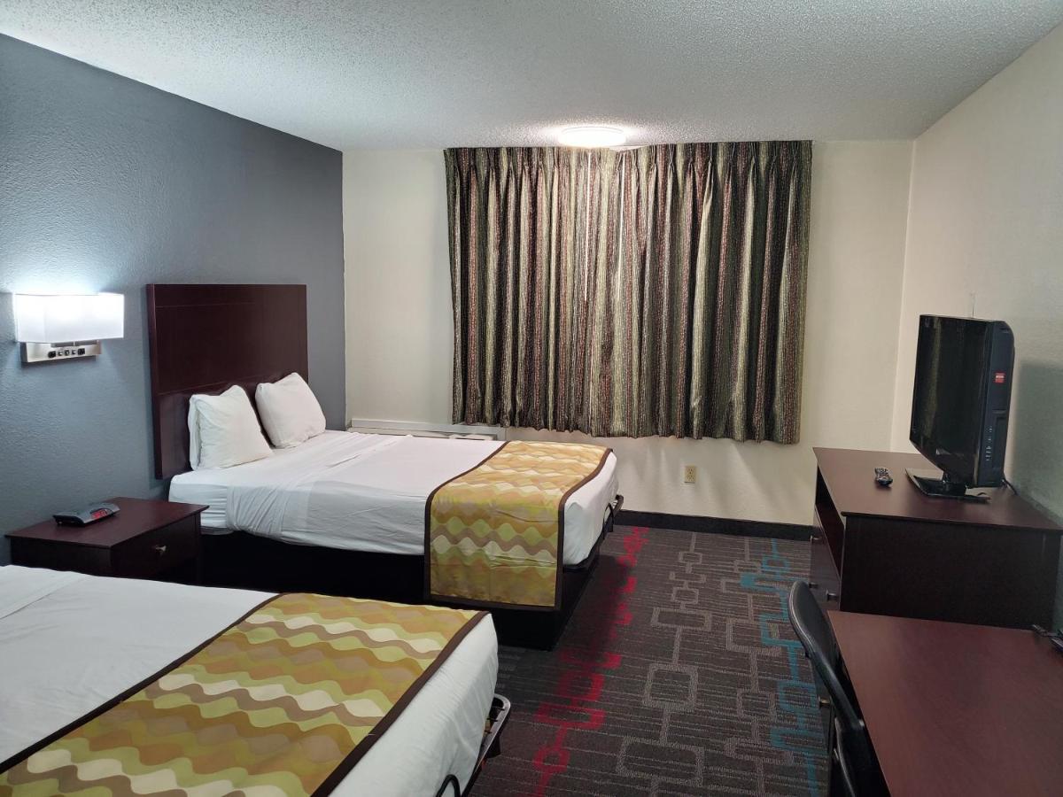 Days Inn By Wyndham לאוטון מראה חיצוני תמונה
